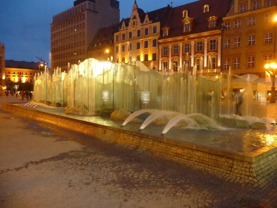 Rynek Pod Fredra Apartment Wroclaw Bagian luar foto